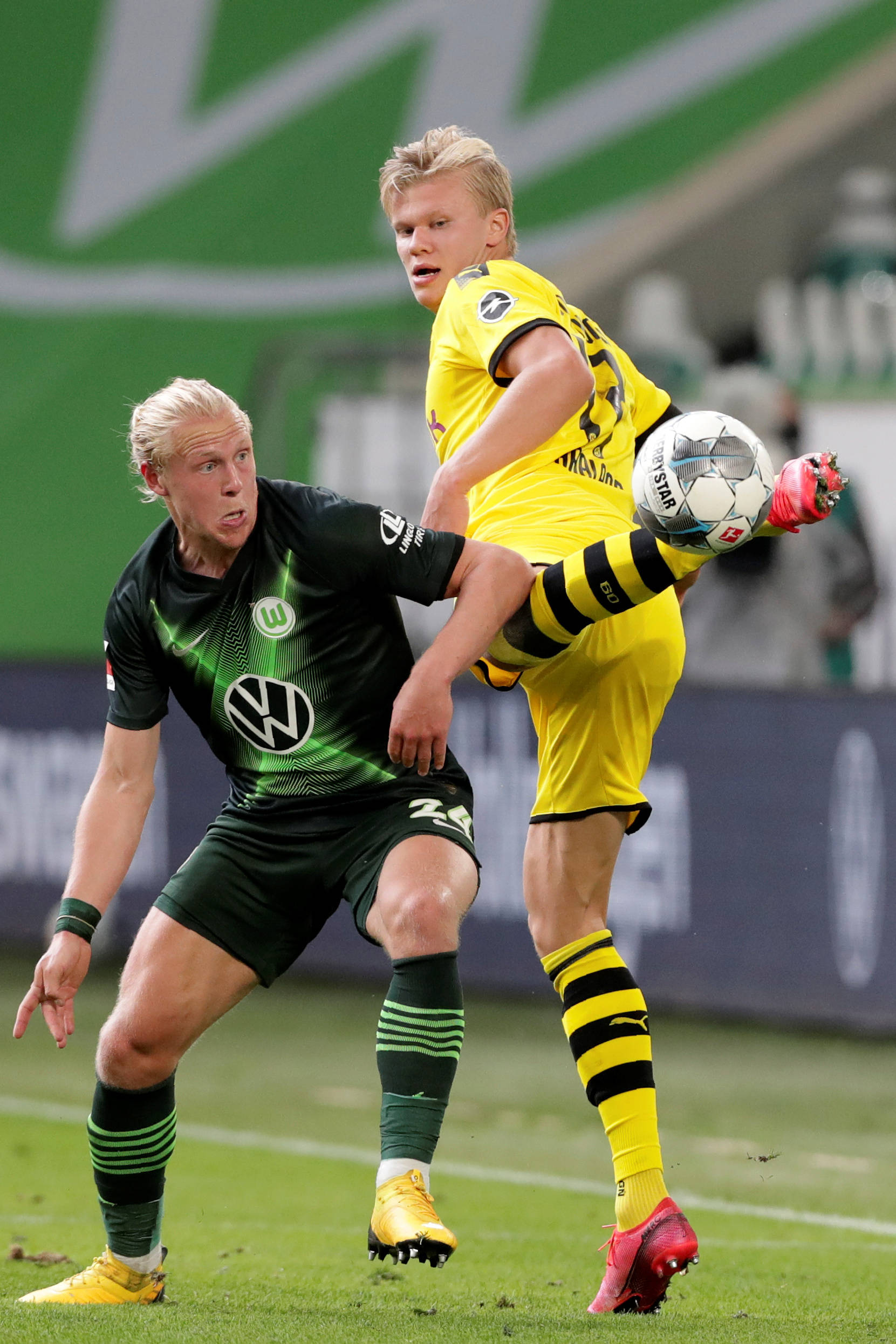 赛场上炙手 赛场上炙手